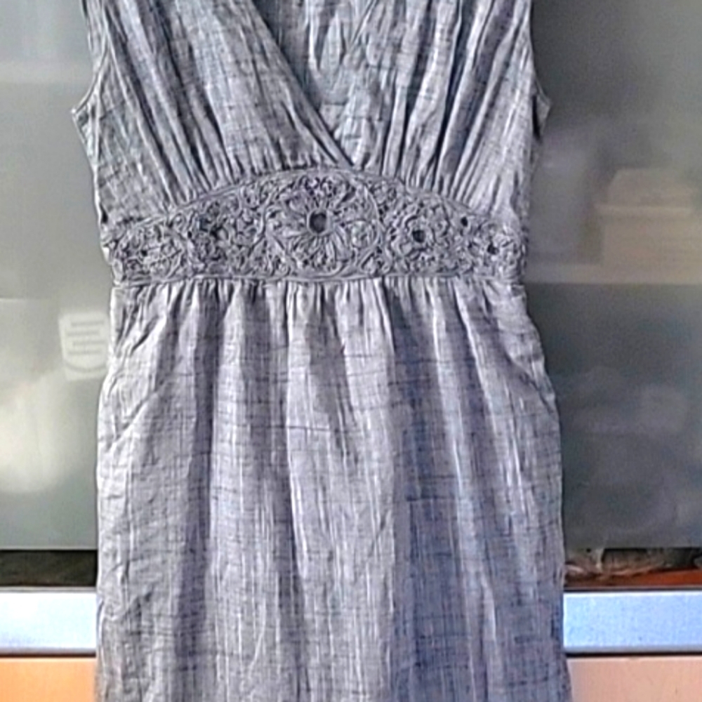 Beautiful Max Studio Dress in Gray Size Medium